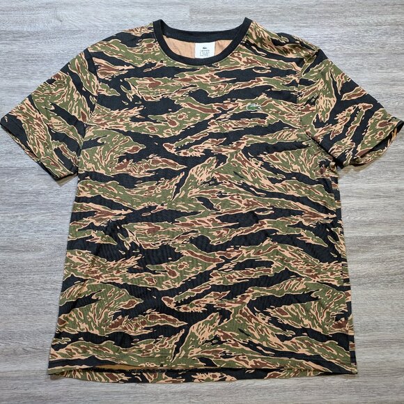 Lacoste Live Men's XXL Tiger Stripe Camo T Shirt Patch Green Brown Army Military - Picture 1 of 6